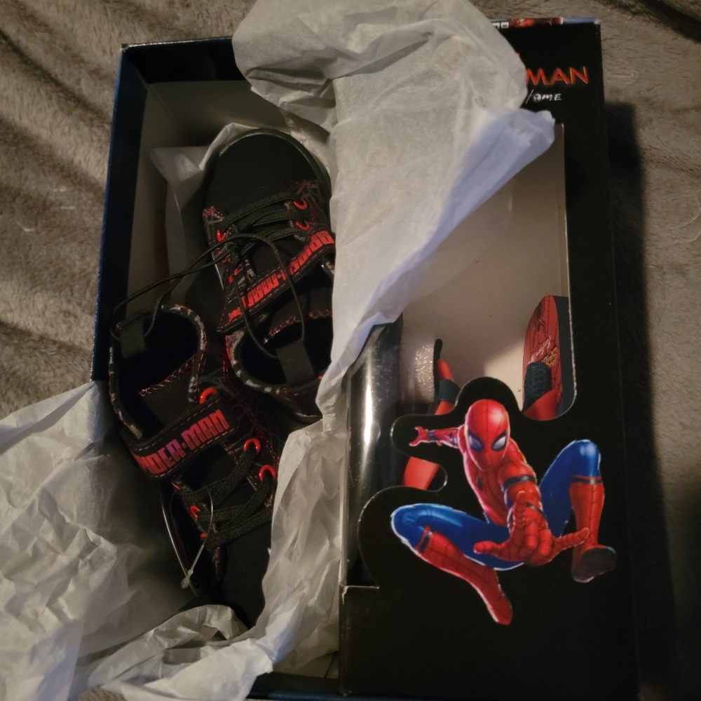 Boys Spiderman shoes - Picture 5 of 7